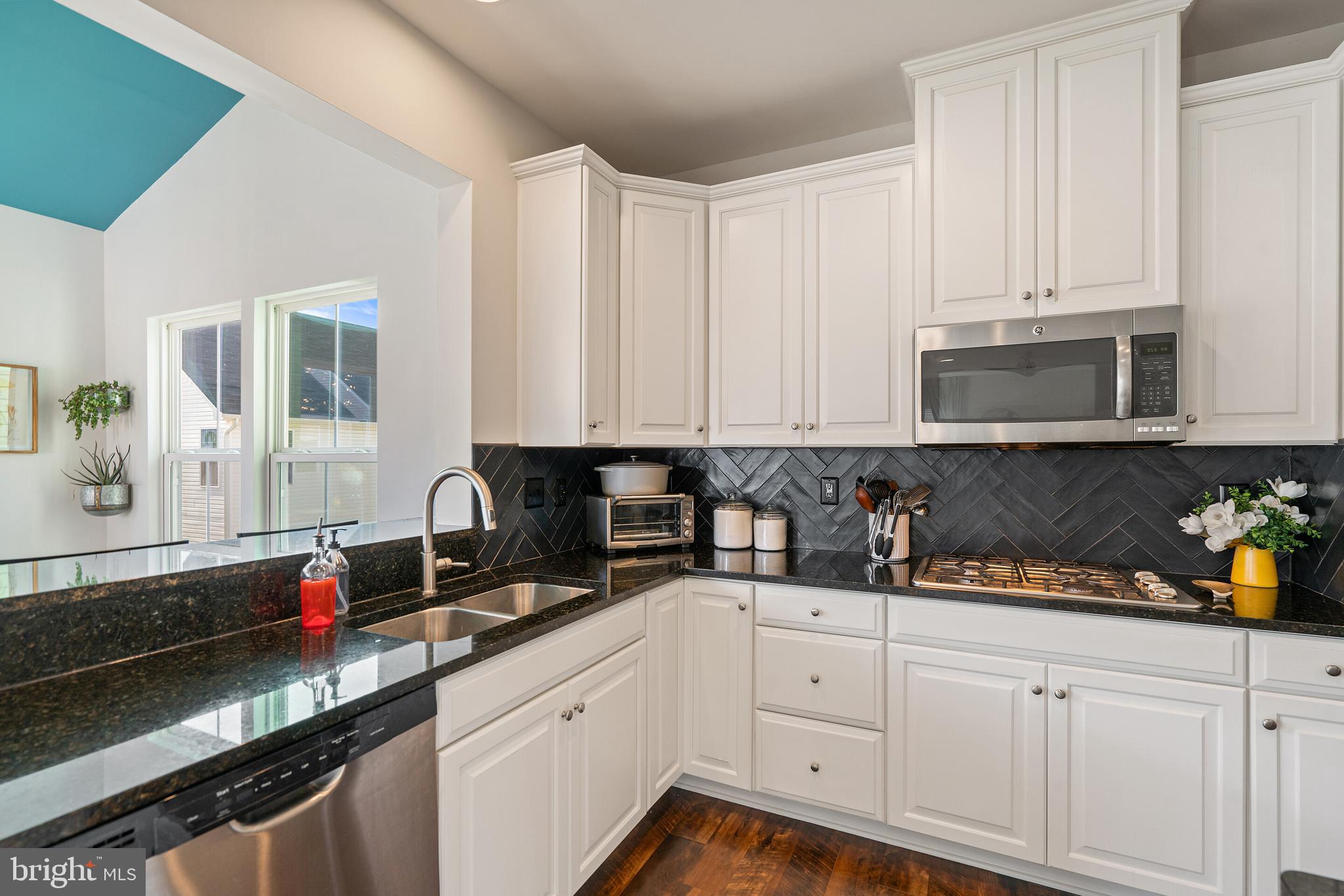 MAGNOLIA GREEN - Residential