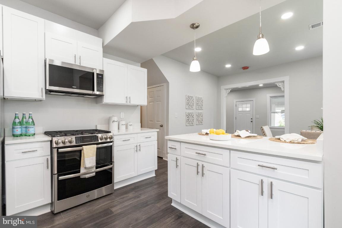 HYATTSVILLE HILLS - Residential