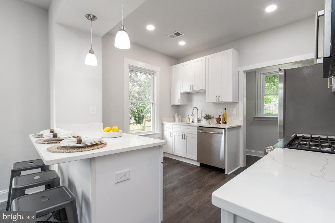 HYATTSVILLE HILLS - Residential