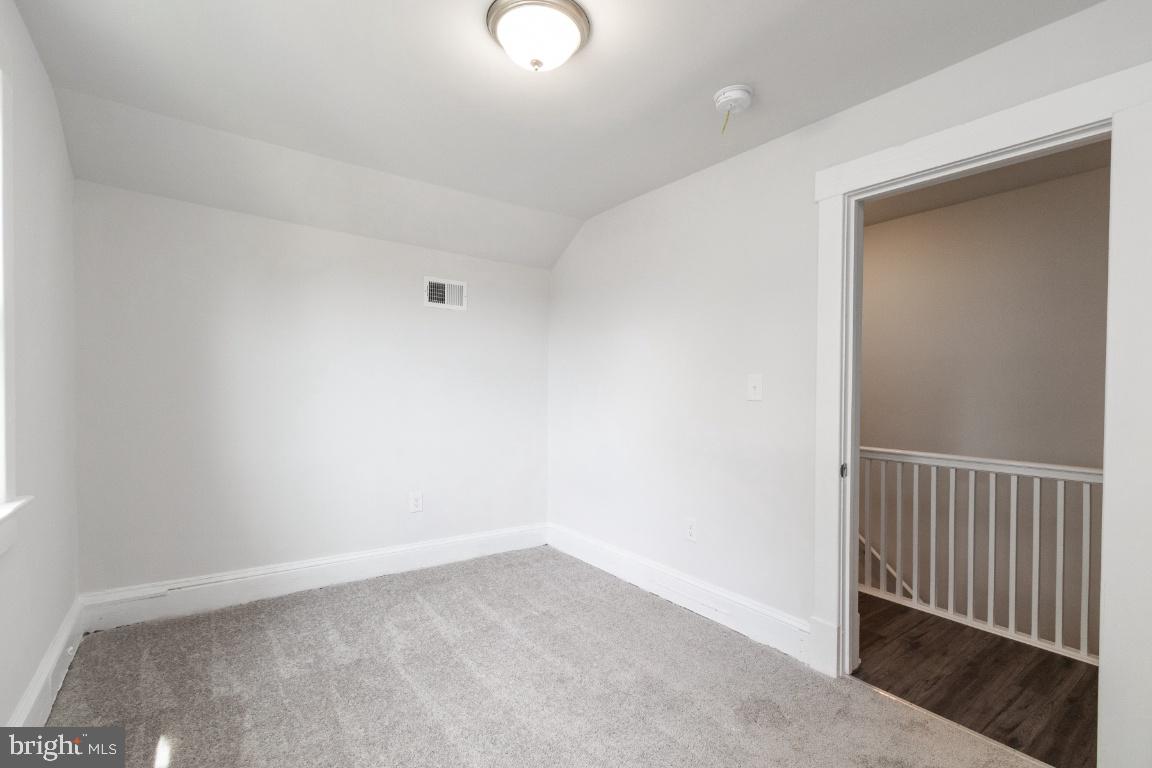 HYATTSVILLE HILLS - Residential