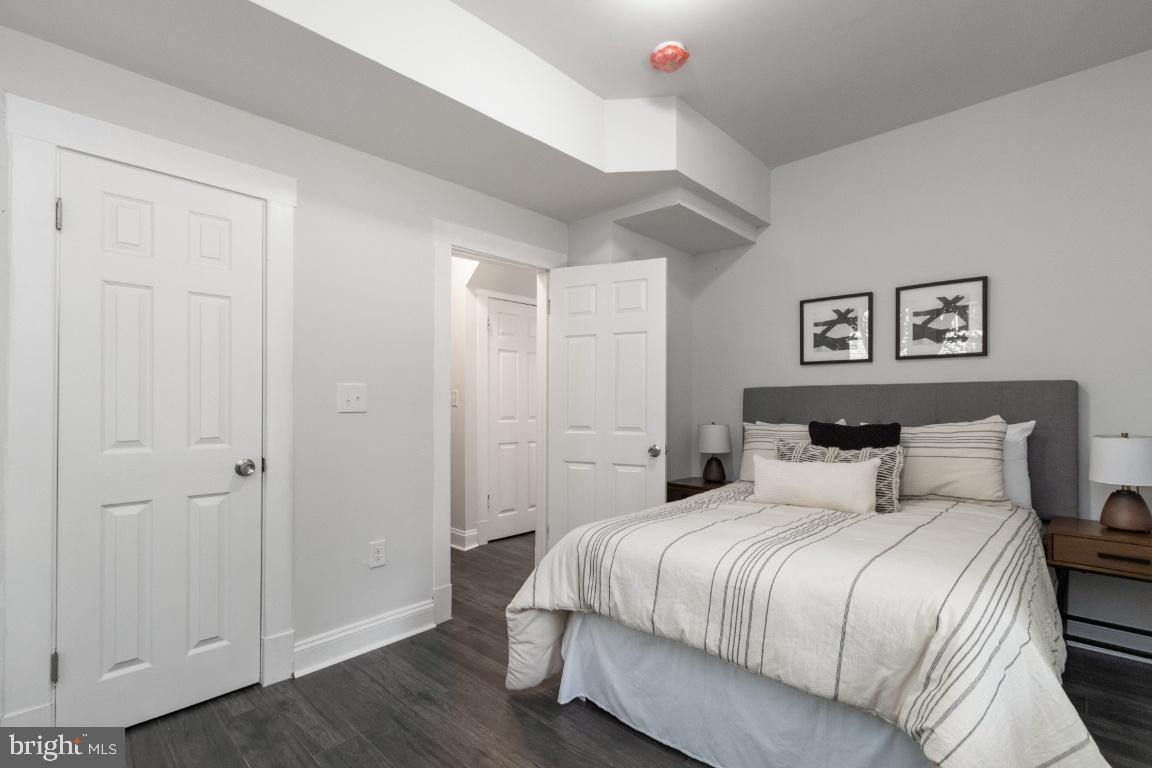 HYATTSVILLE HILLS - Residential