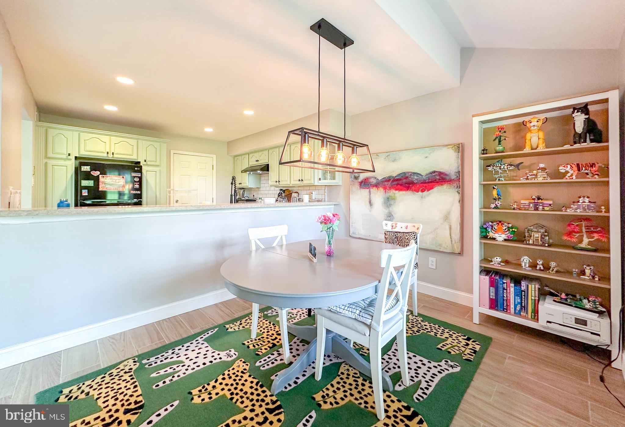 432 REVERE DRIVE