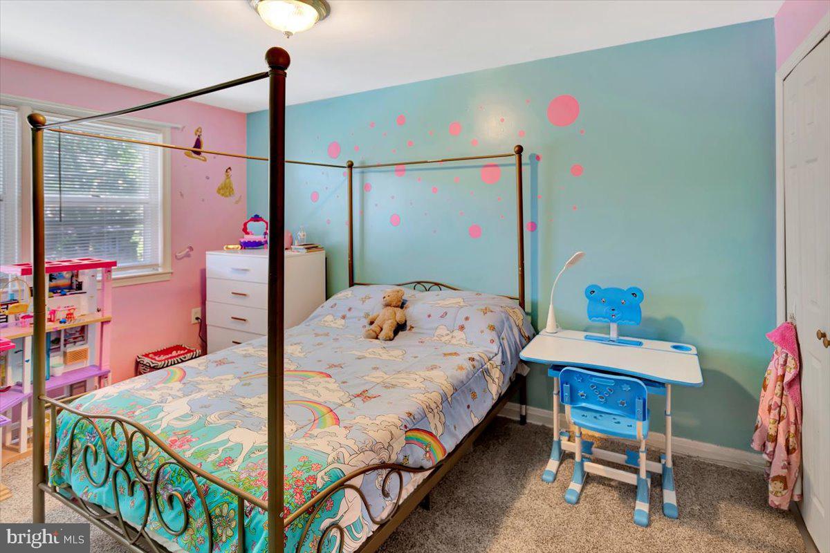 RAMBLEWOOD - Residential