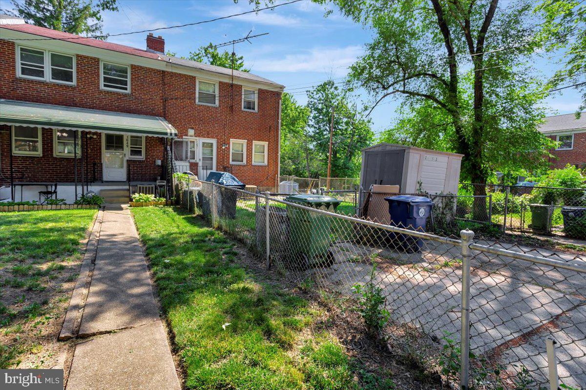 RAMBLEWOOD - Residential