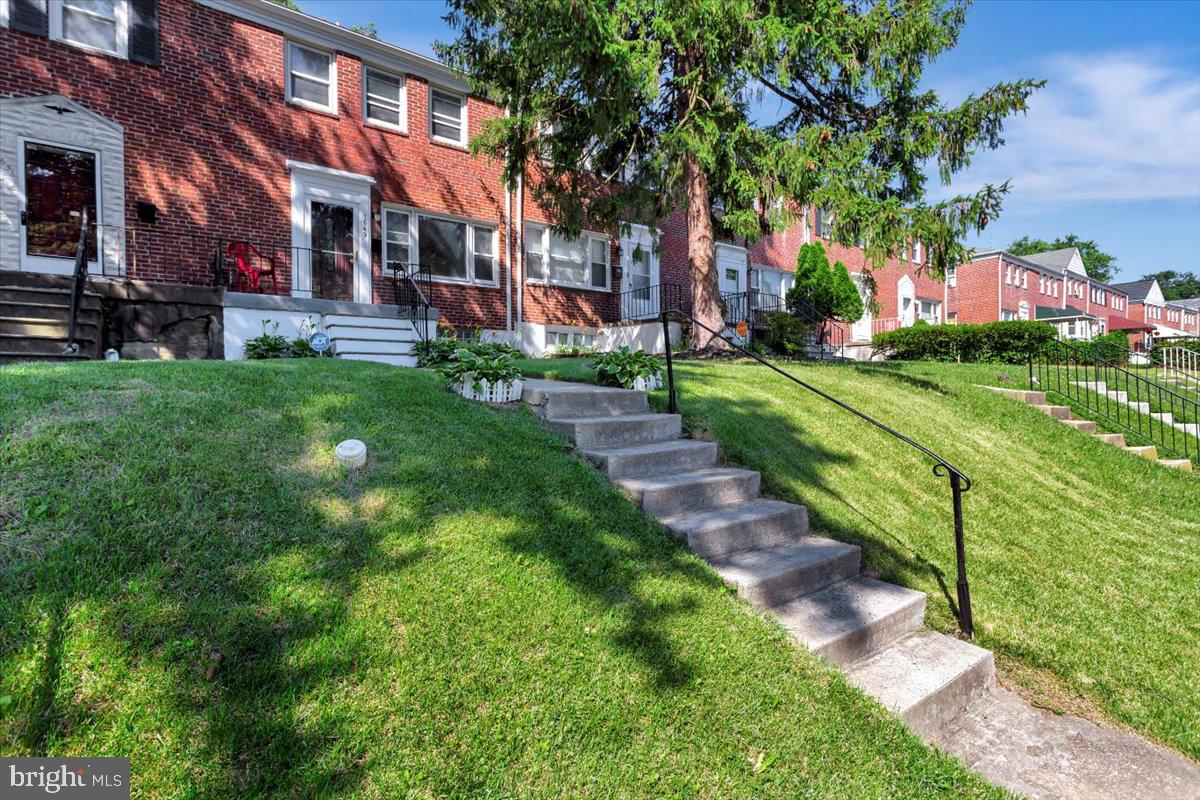 RAMBLEWOOD - Residential