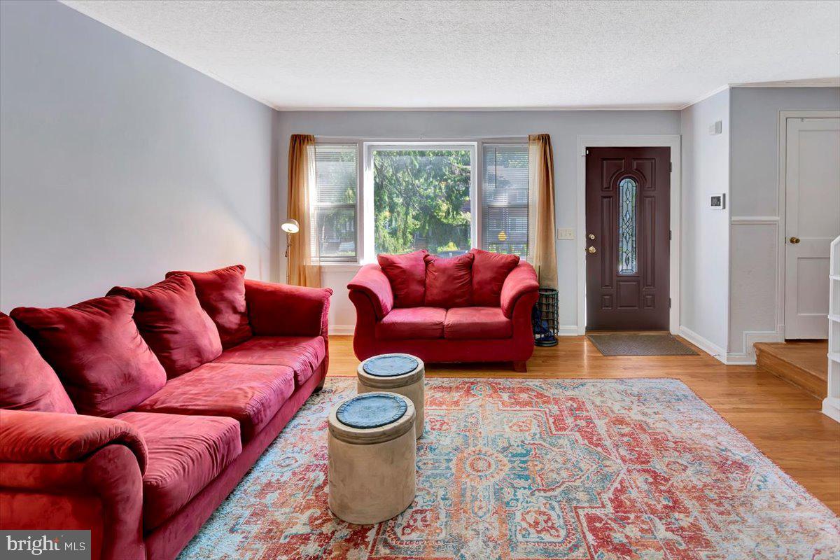 RAMBLEWOOD - Residential