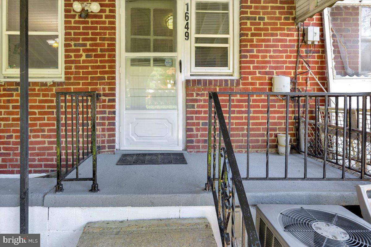 RAMBLEWOOD - Residential