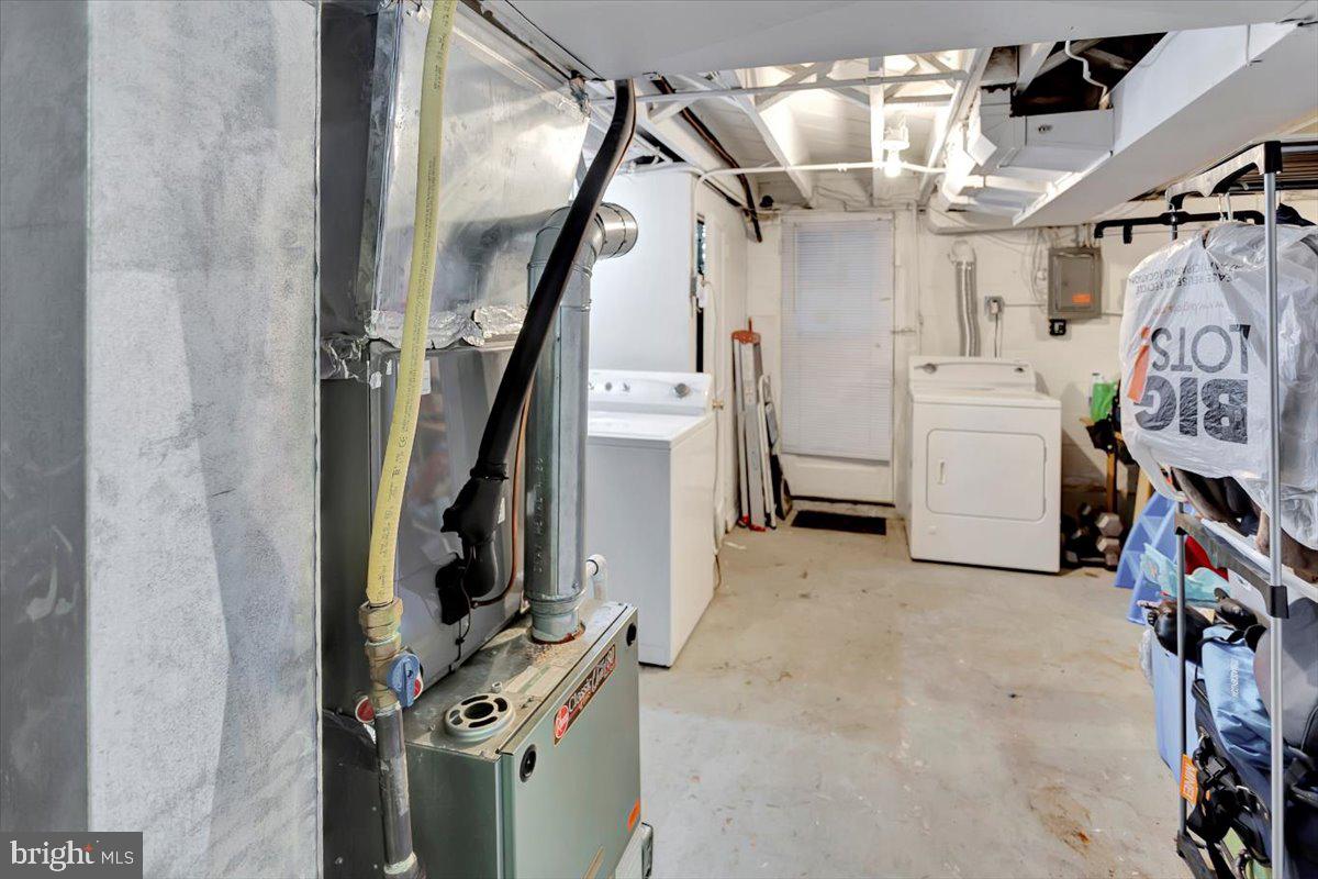 RAMBLEWOOD - Residential