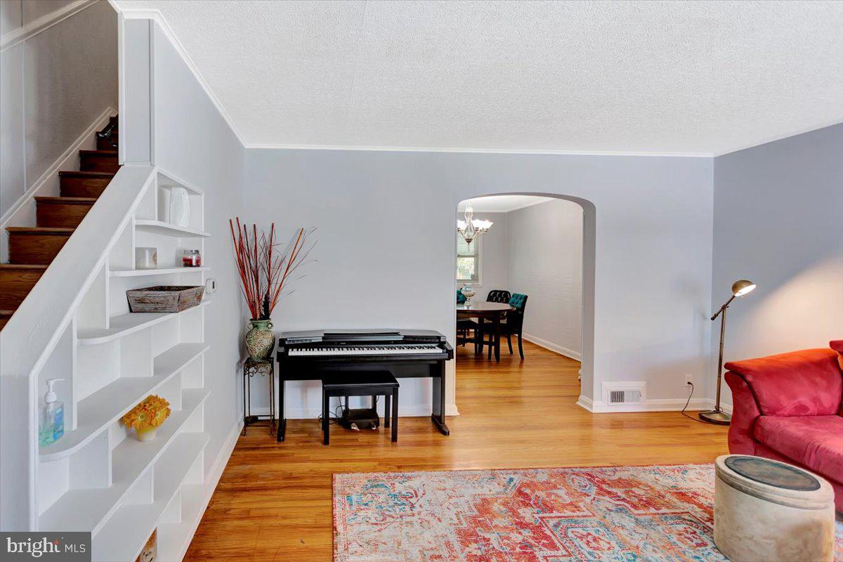 RAMBLEWOOD - Residential