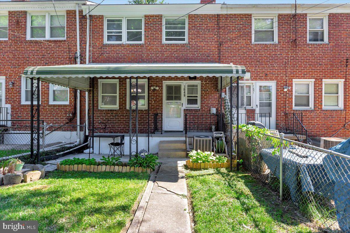 RAMBLEWOOD - Residential