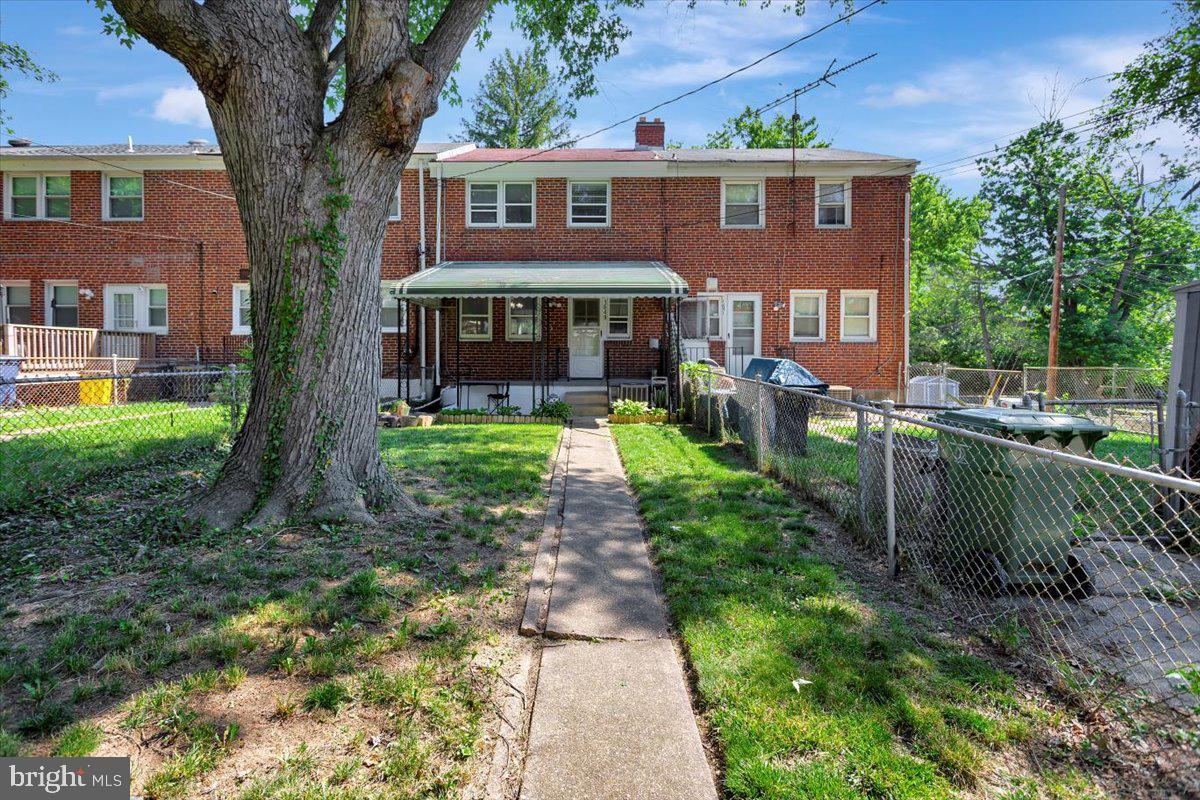 RAMBLEWOOD - Residential