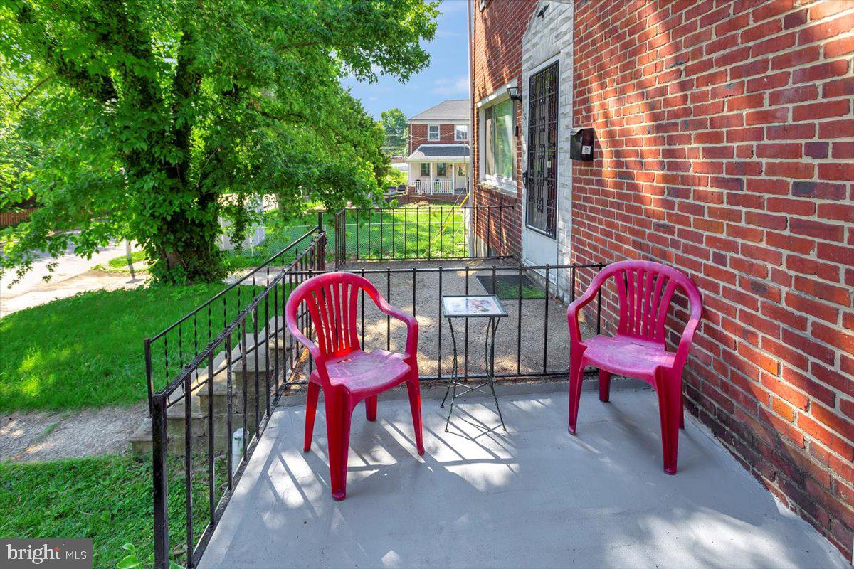 RAMBLEWOOD - Residential