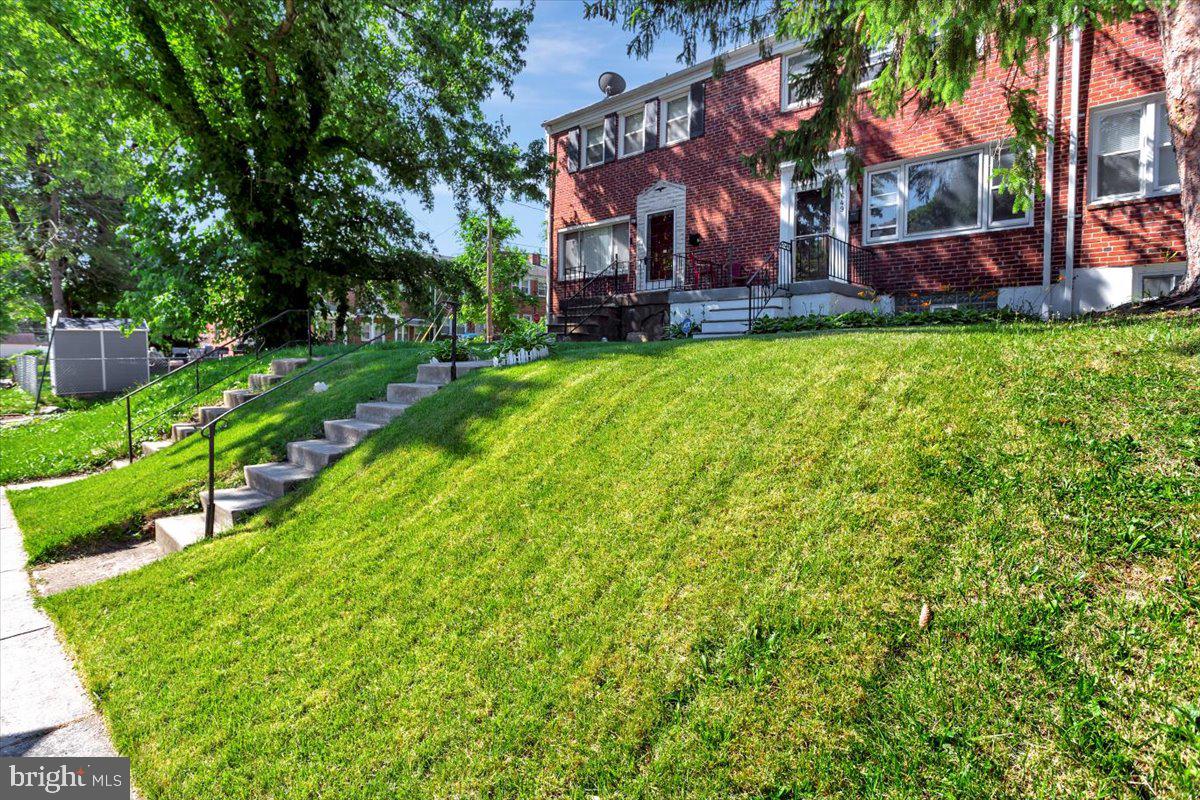 RAMBLEWOOD - Residential