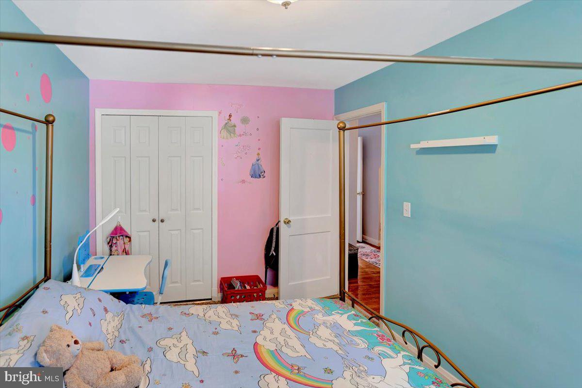 RAMBLEWOOD - Residential