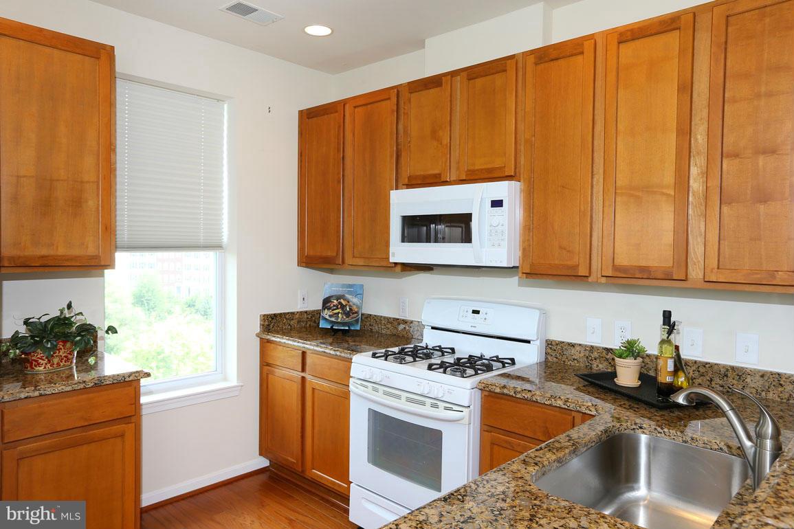 KENTLANDS - Residential