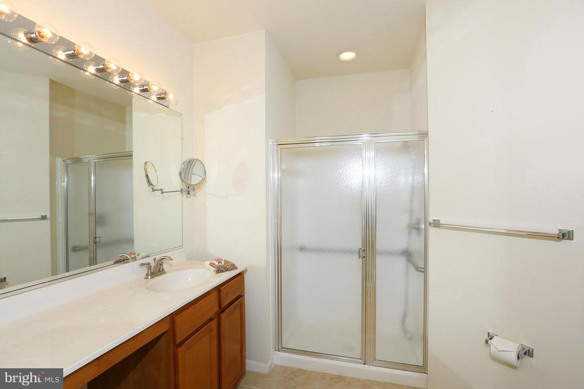 KENTLANDS - Residential