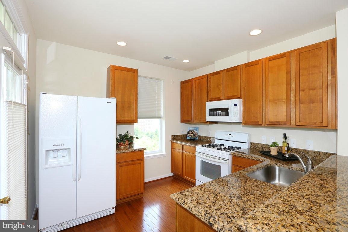 KENTLANDS - Residential