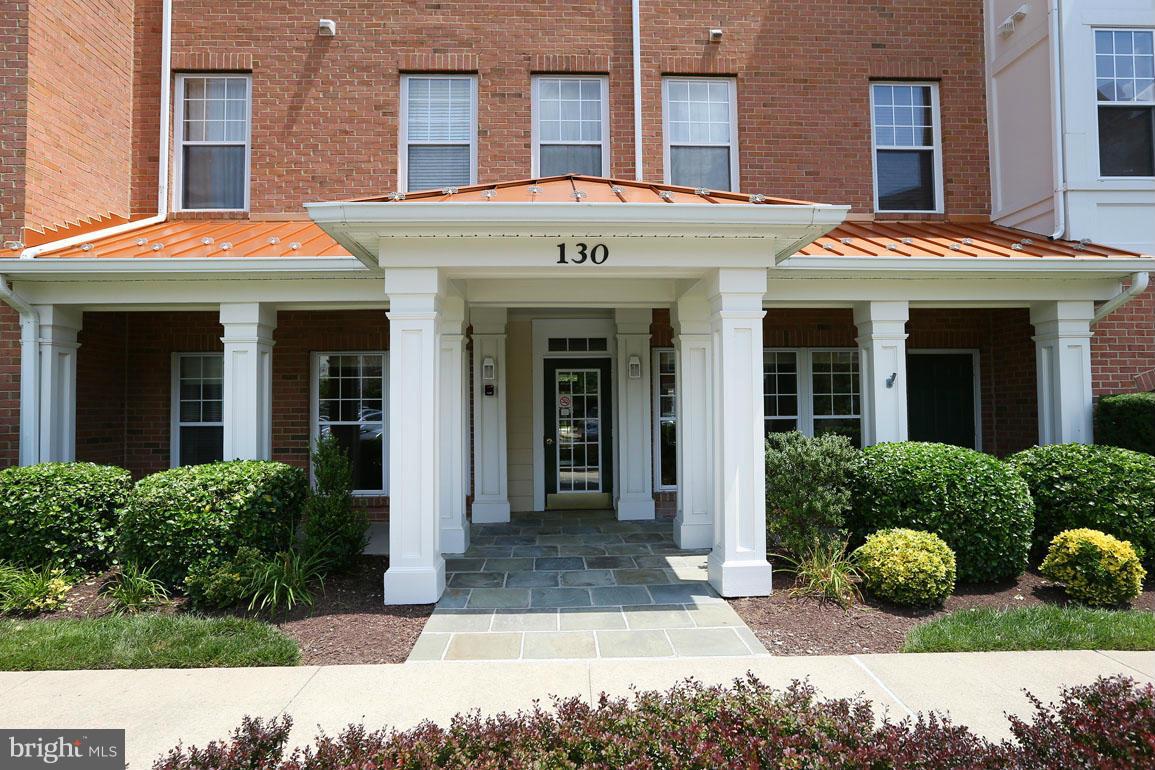 KENTLANDS - Residential