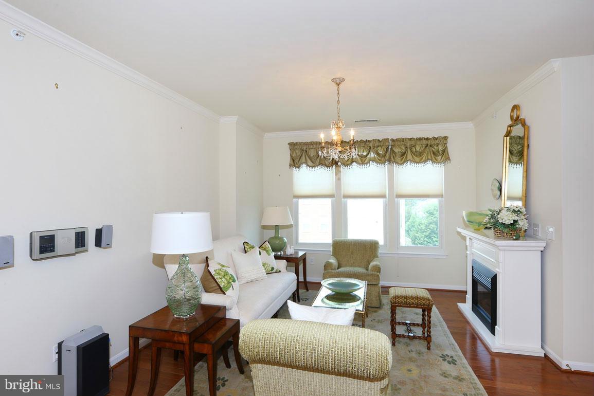 KENTLANDS - Residential