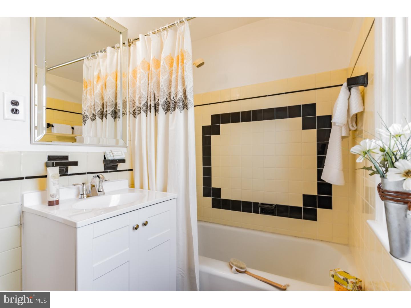 LYNNWOOD - Residential