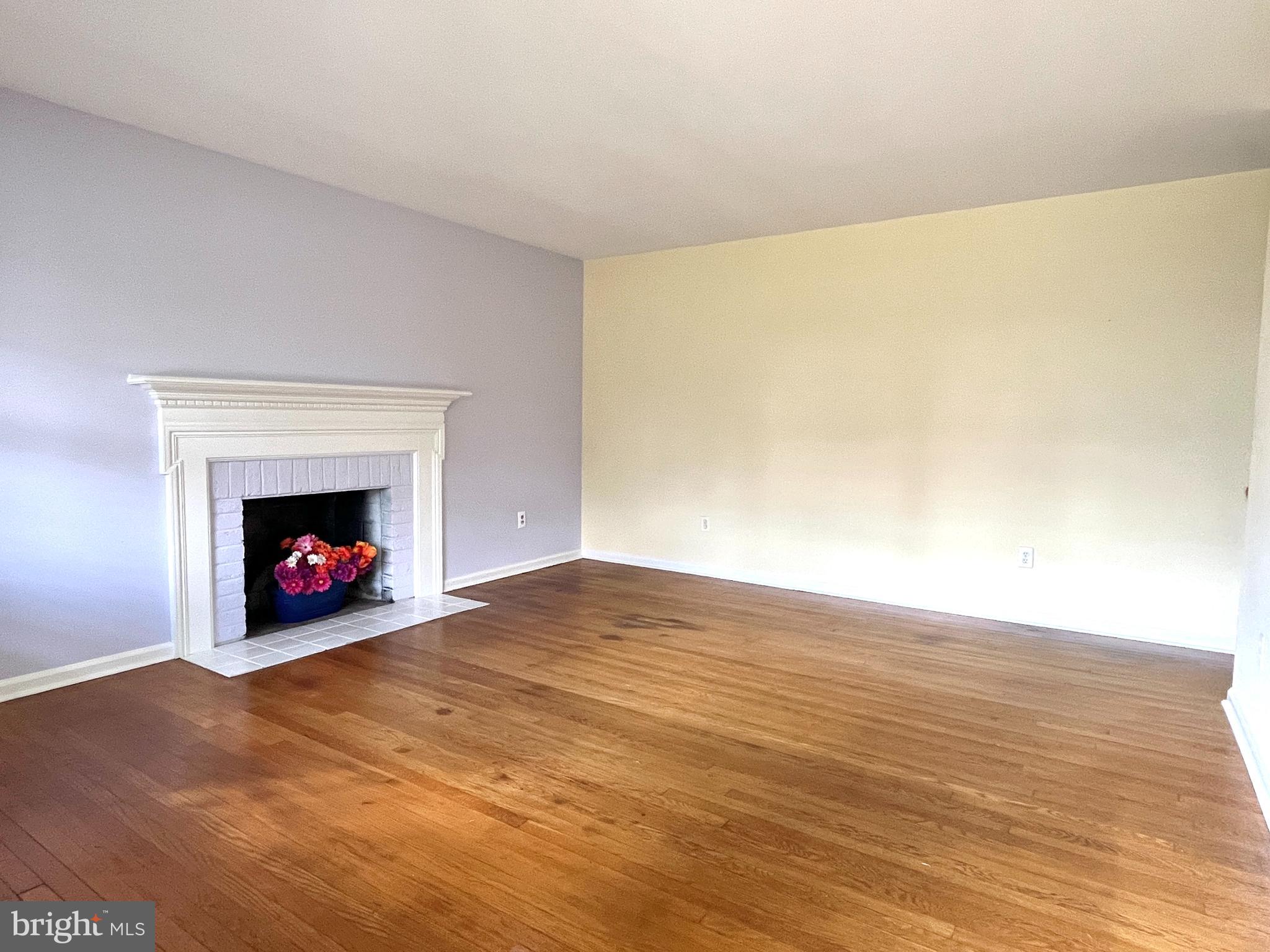 11285 CEDAR AVENUE