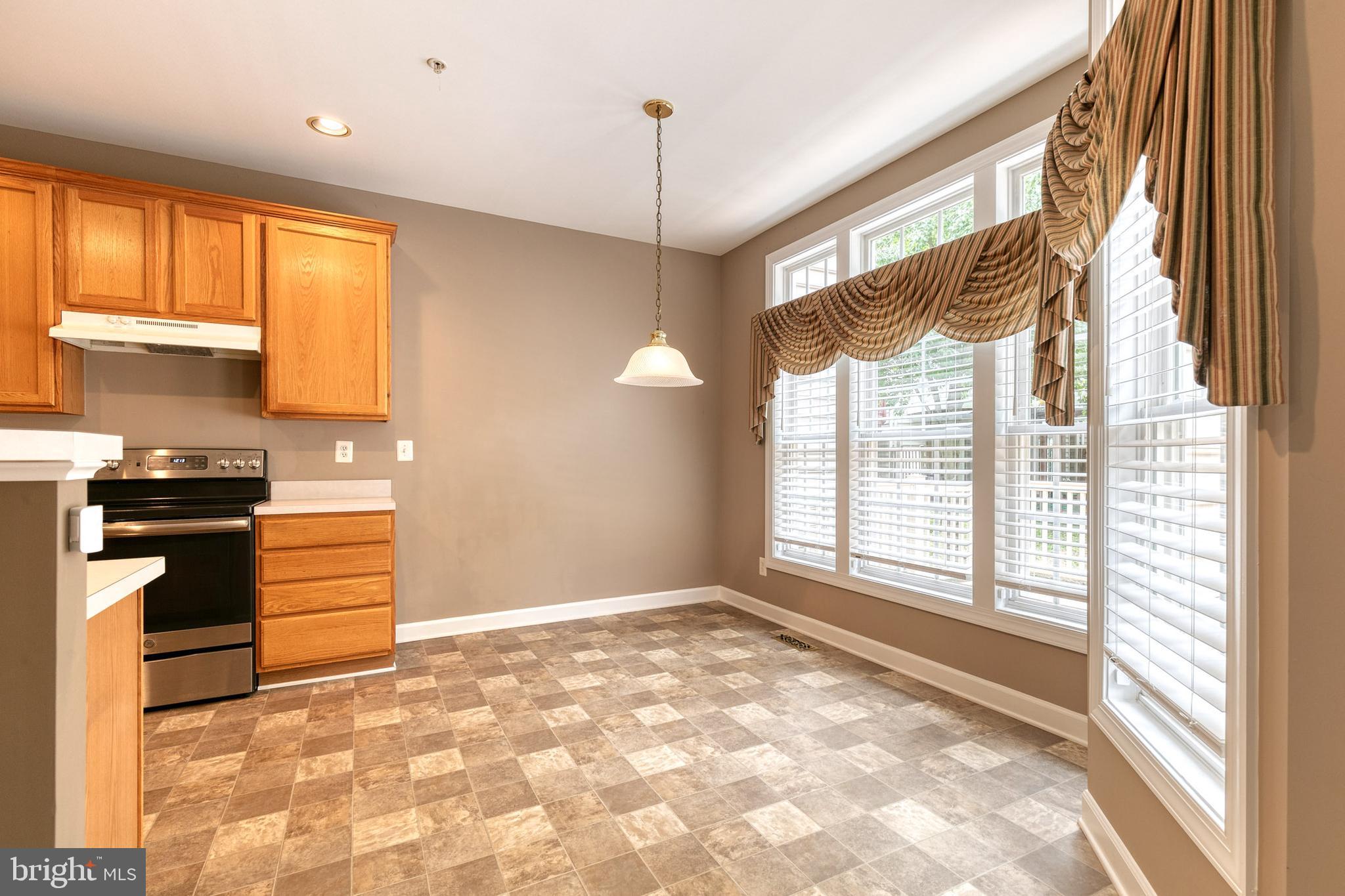 WAVERLY WOODS - Residential Lease