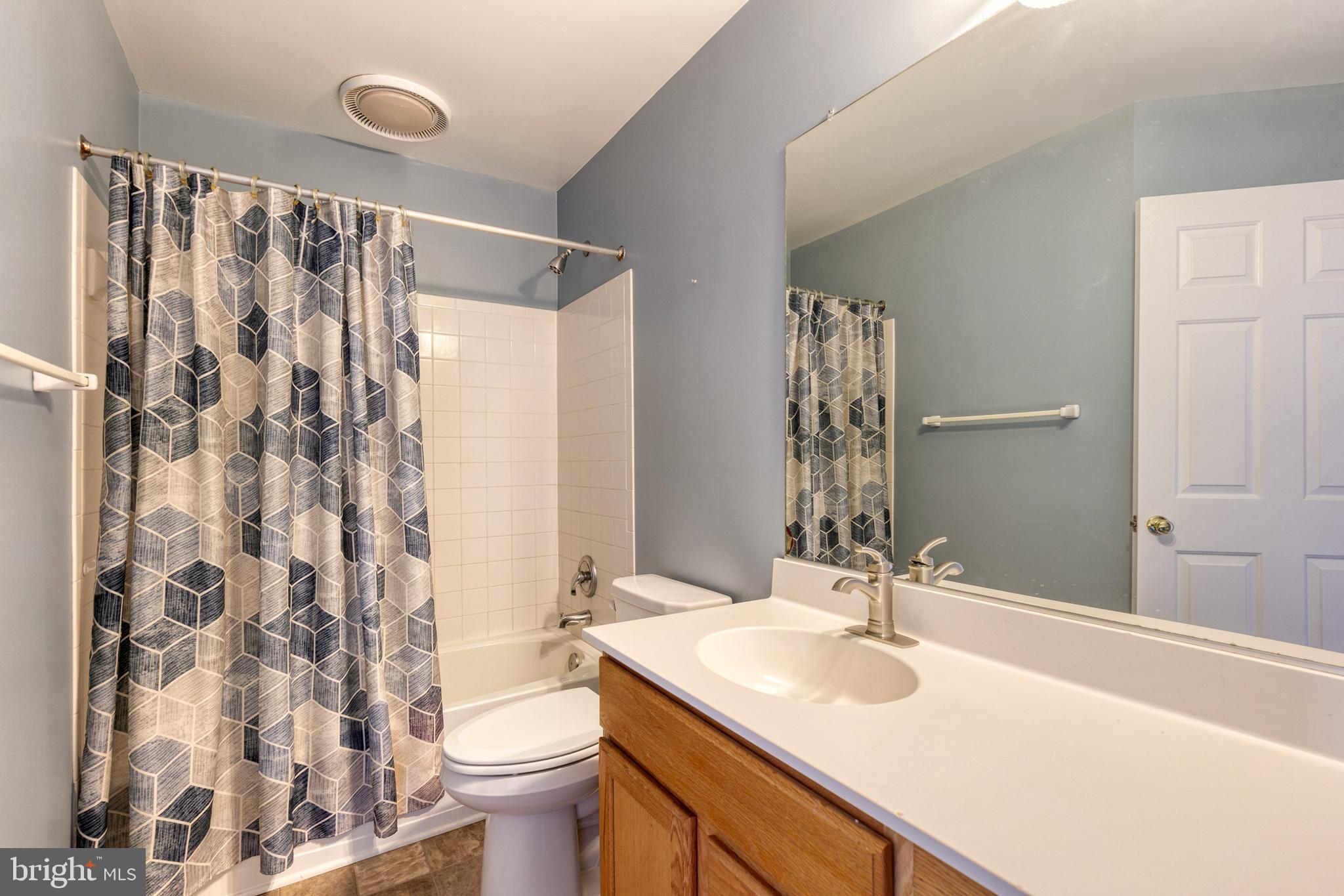 WAVERLY WOODS - Residential Lease