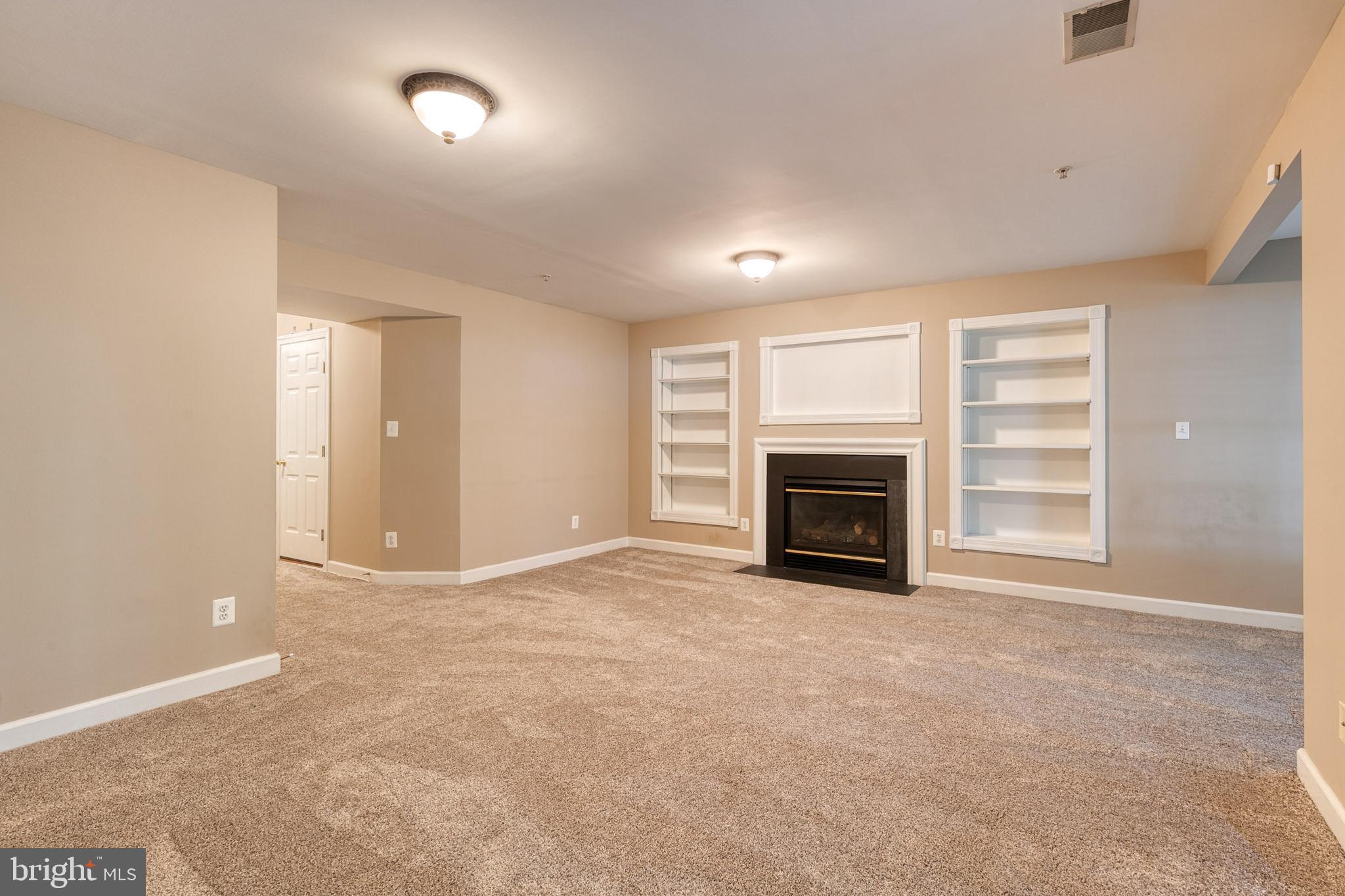 WAVERLY WOODS - Residential Lease