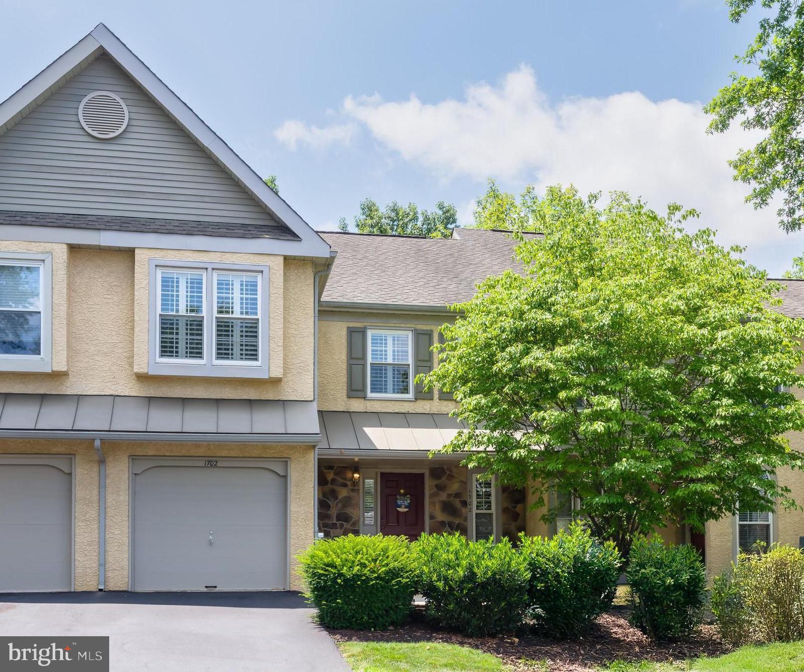 1702 NEWMARKET COURT 1702