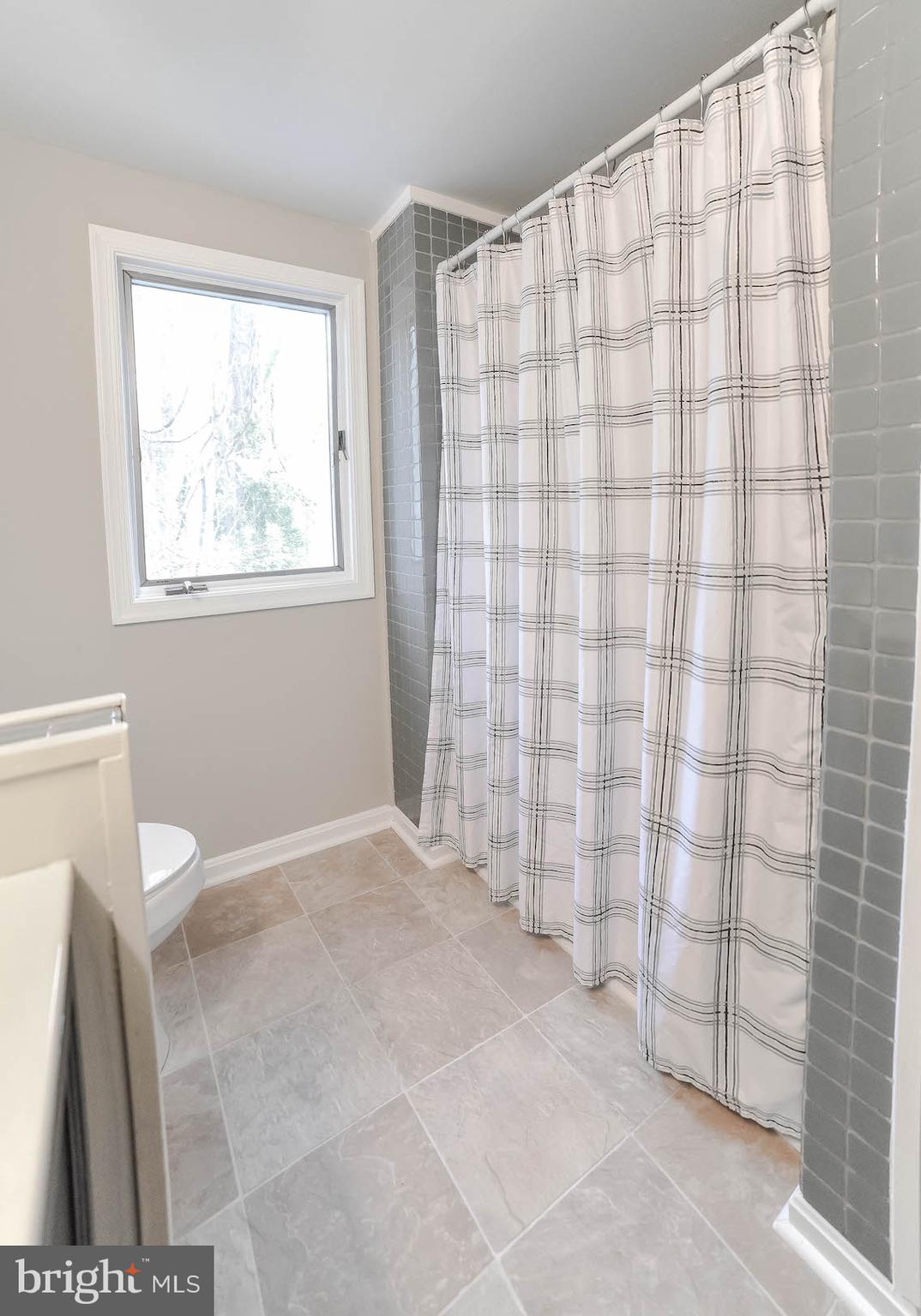 DRUM POINT - Residential