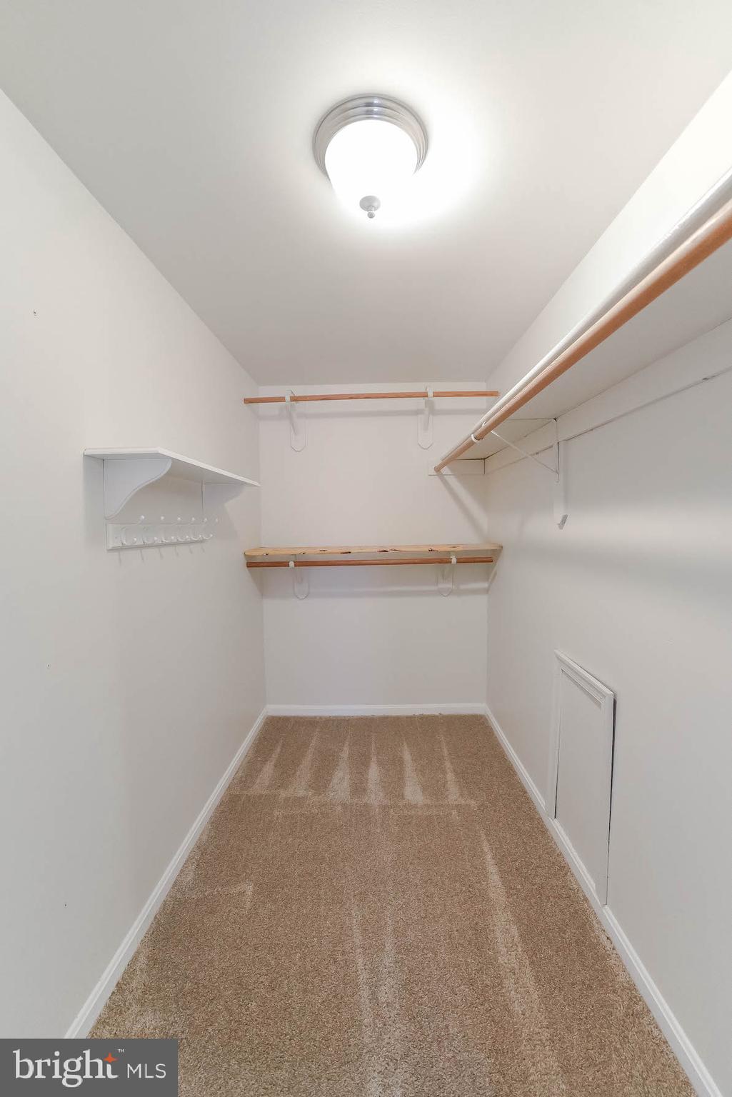 DRUM POINT - Residential