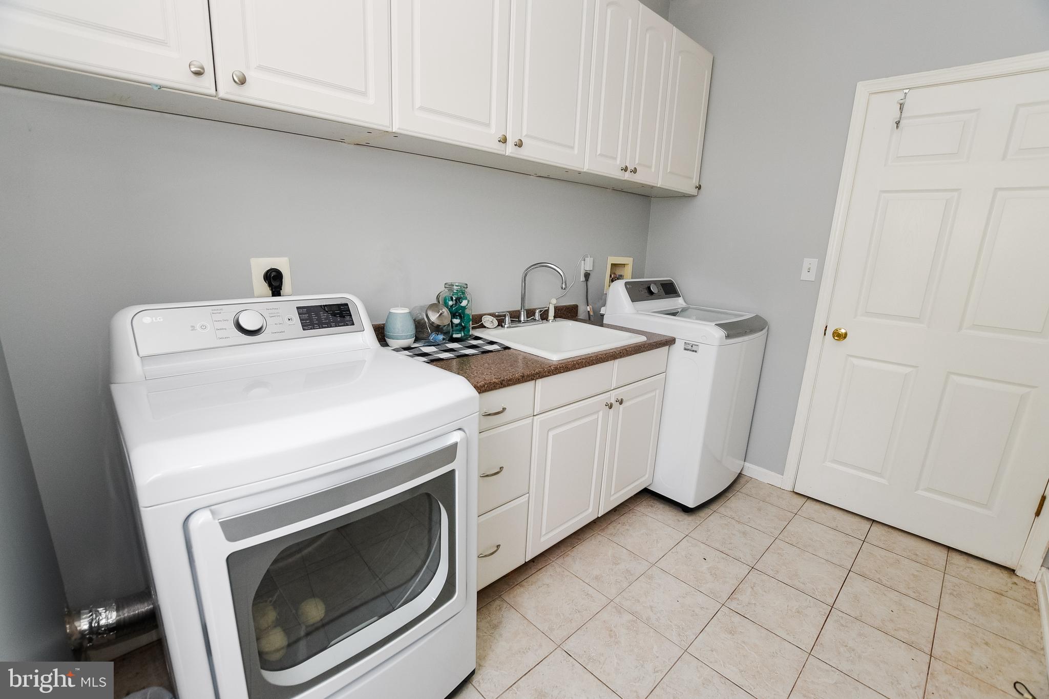 JOHANNAS JOY II - Residential