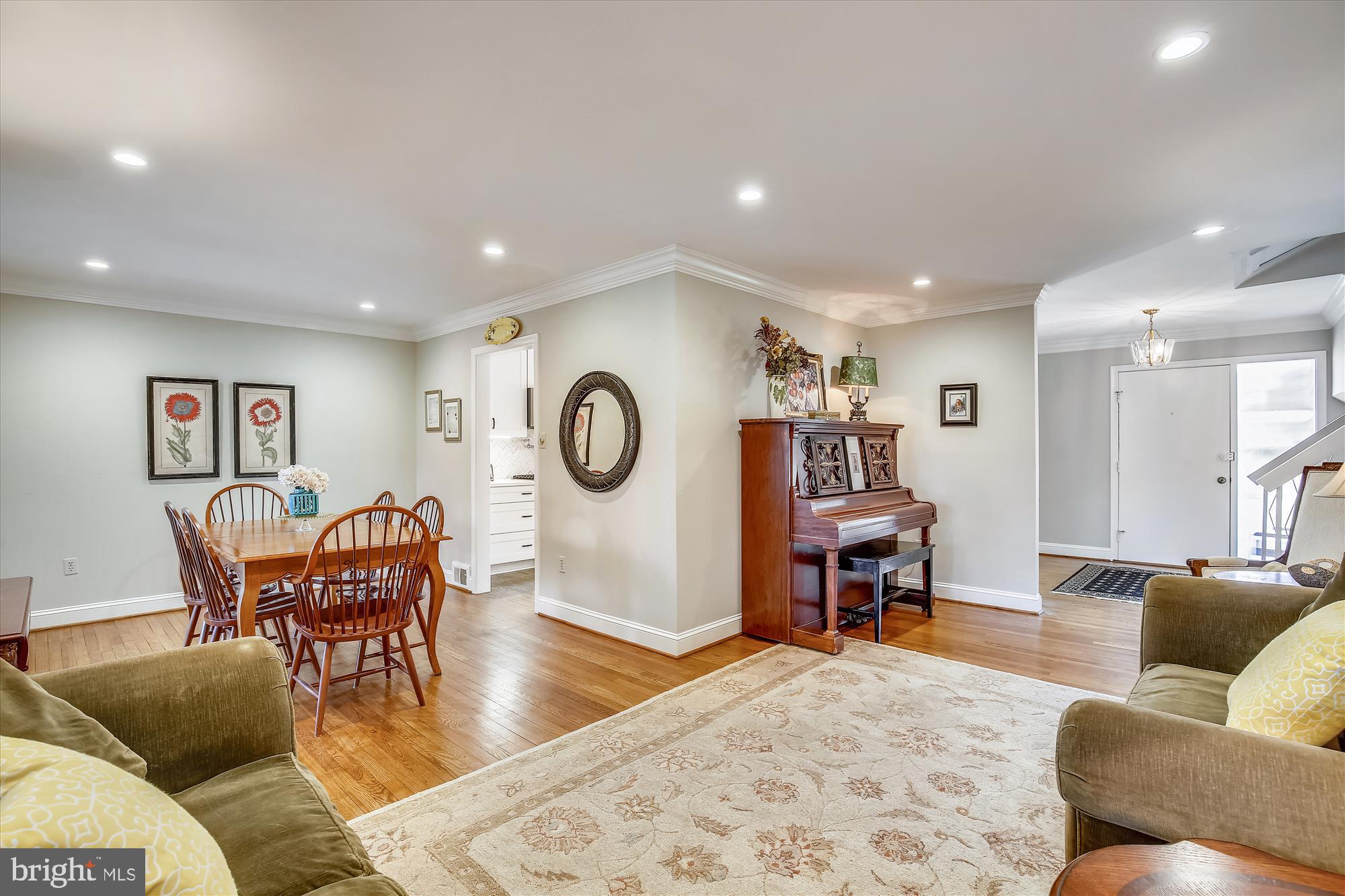 MANOR WOODS - Residential