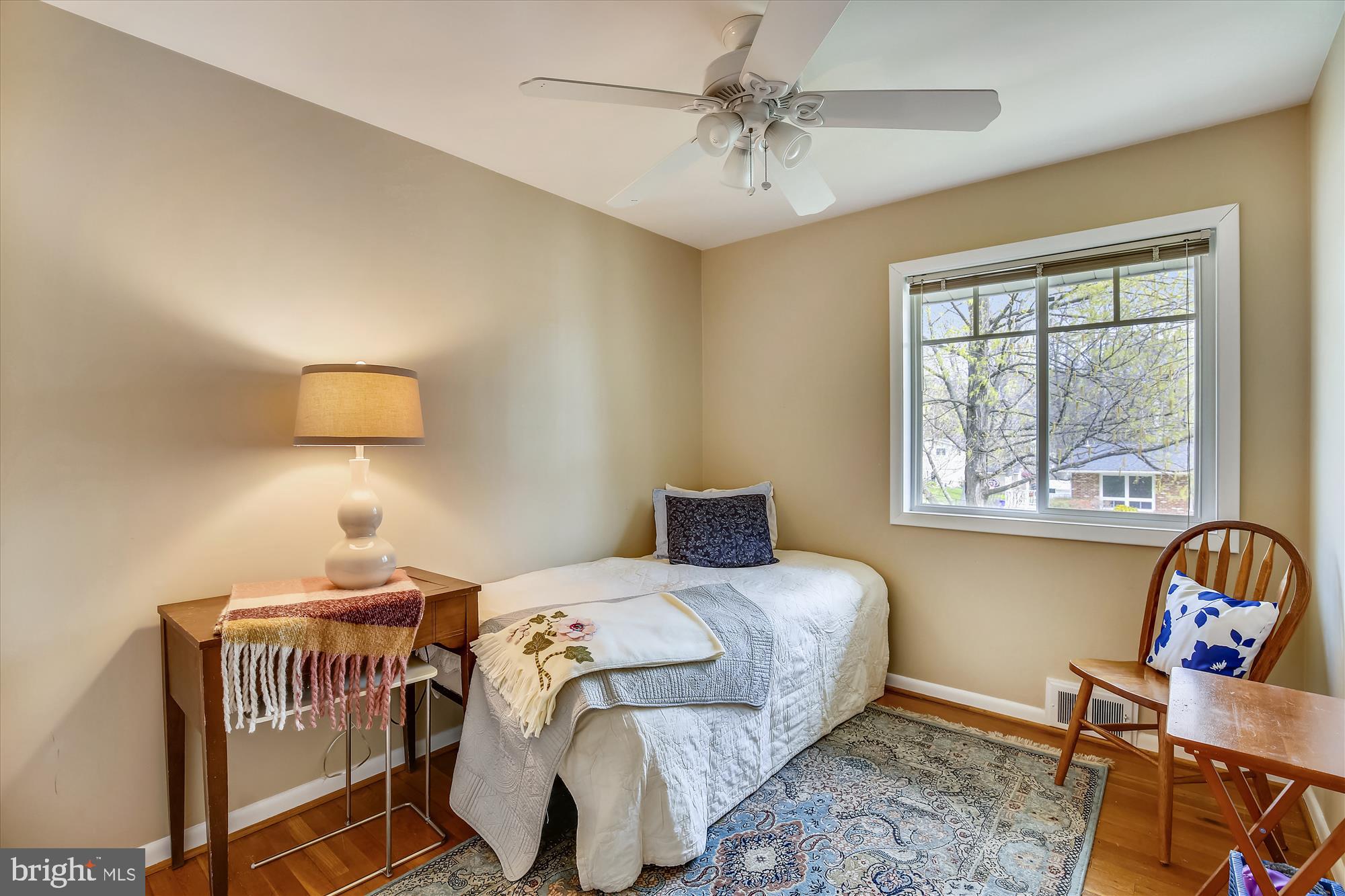 MANOR WOODS - Residential