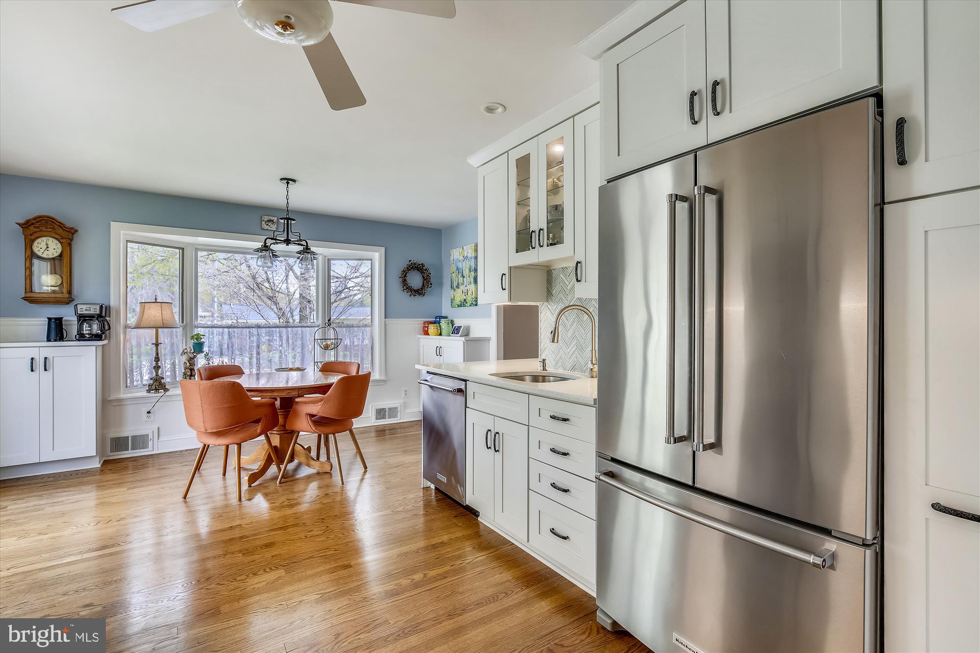 MANOR WOODS - Residential