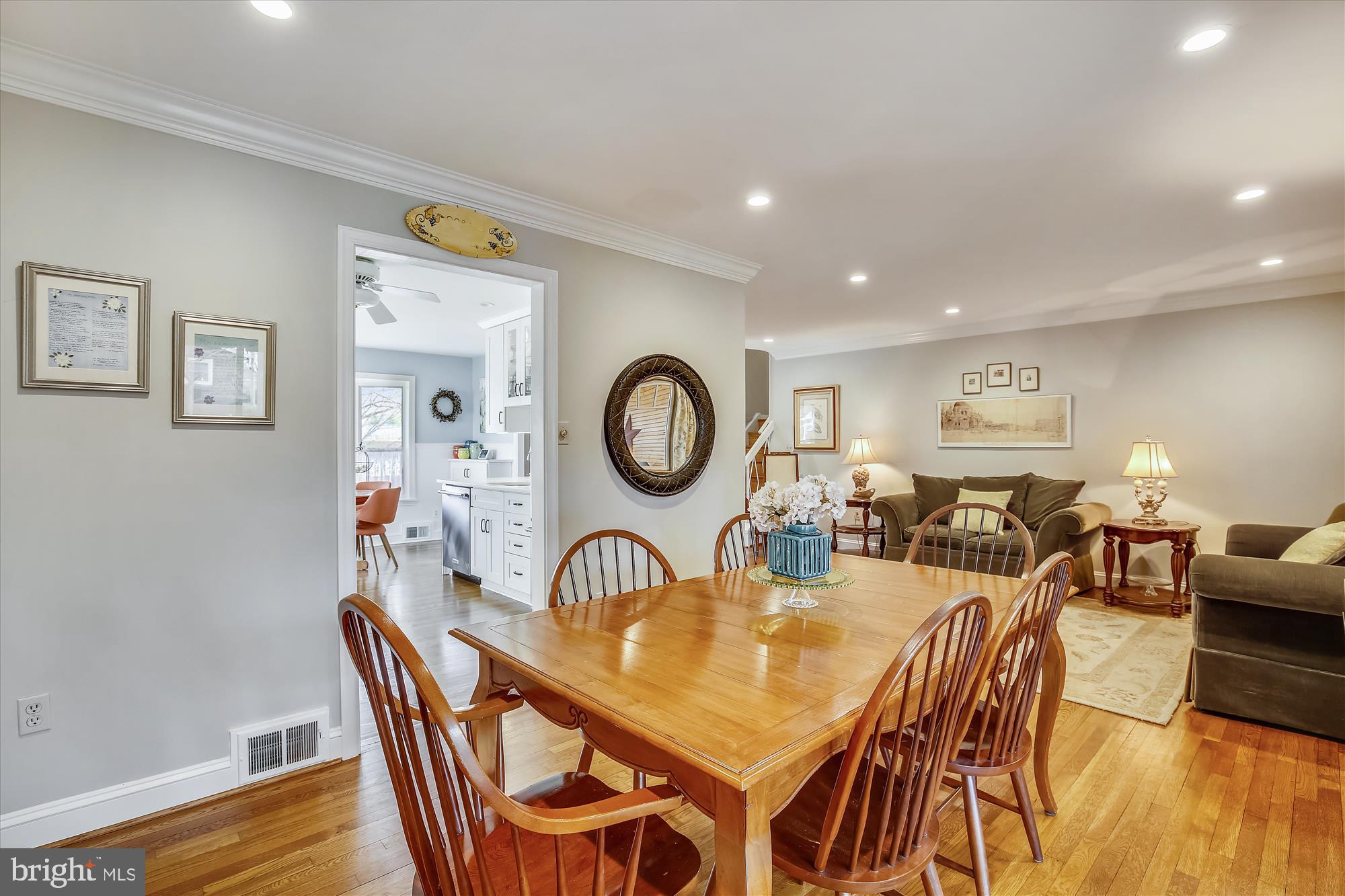 MANOR WOODS - Residential