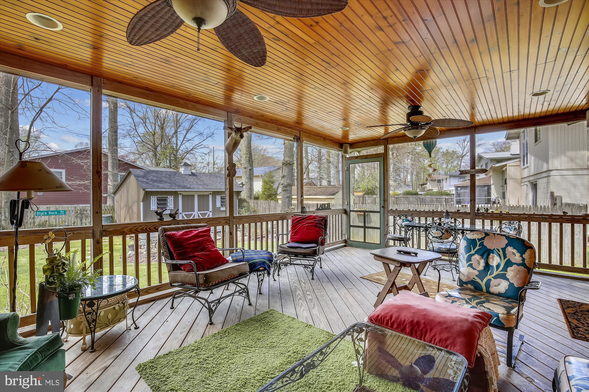 MANOR WOODS - Residential