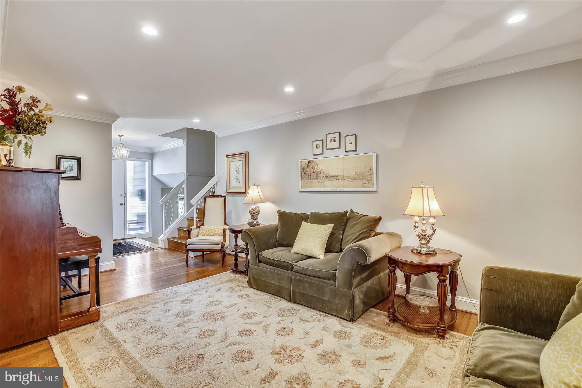 MANOR WOODS - Residential