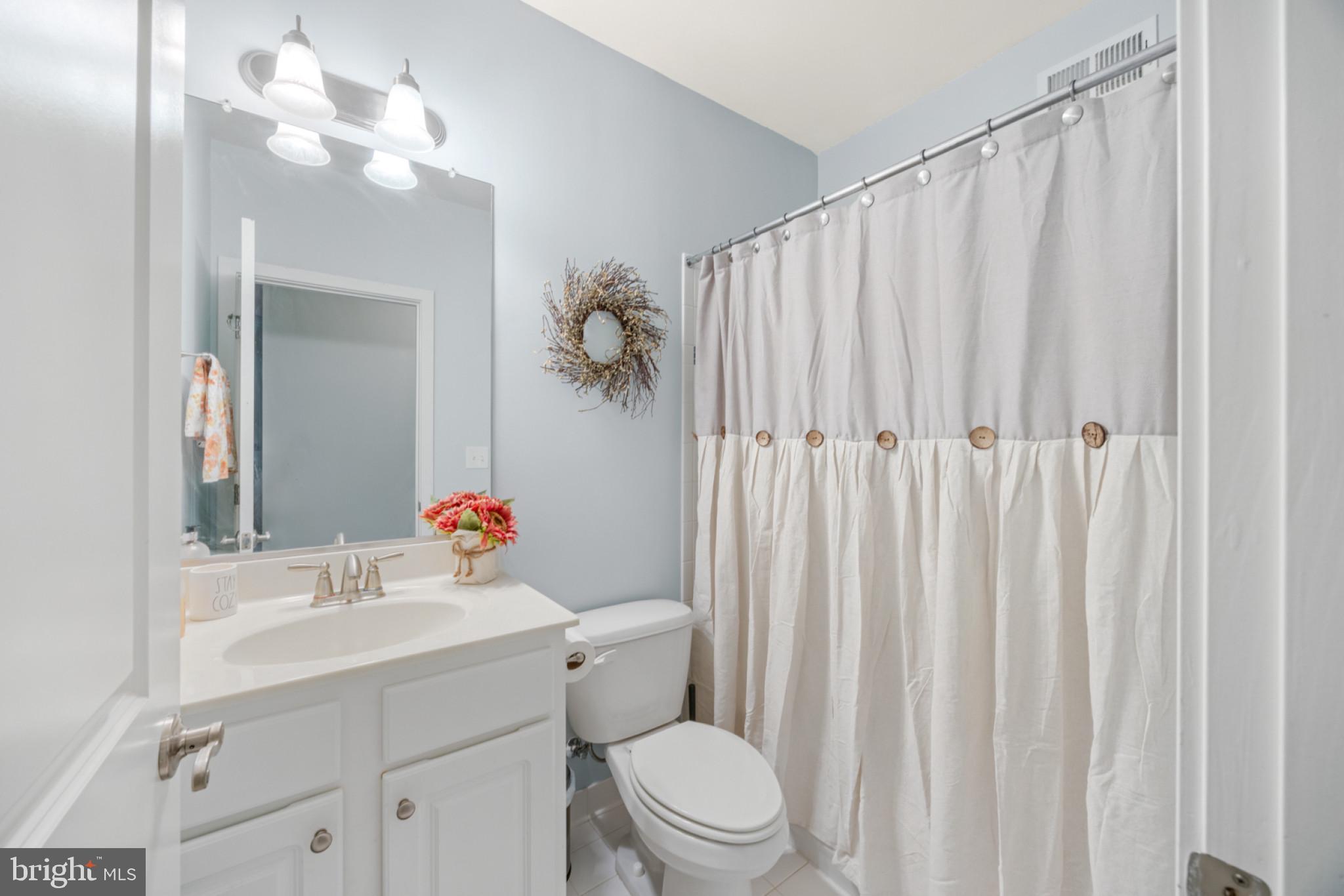 EASTPORT - Residential