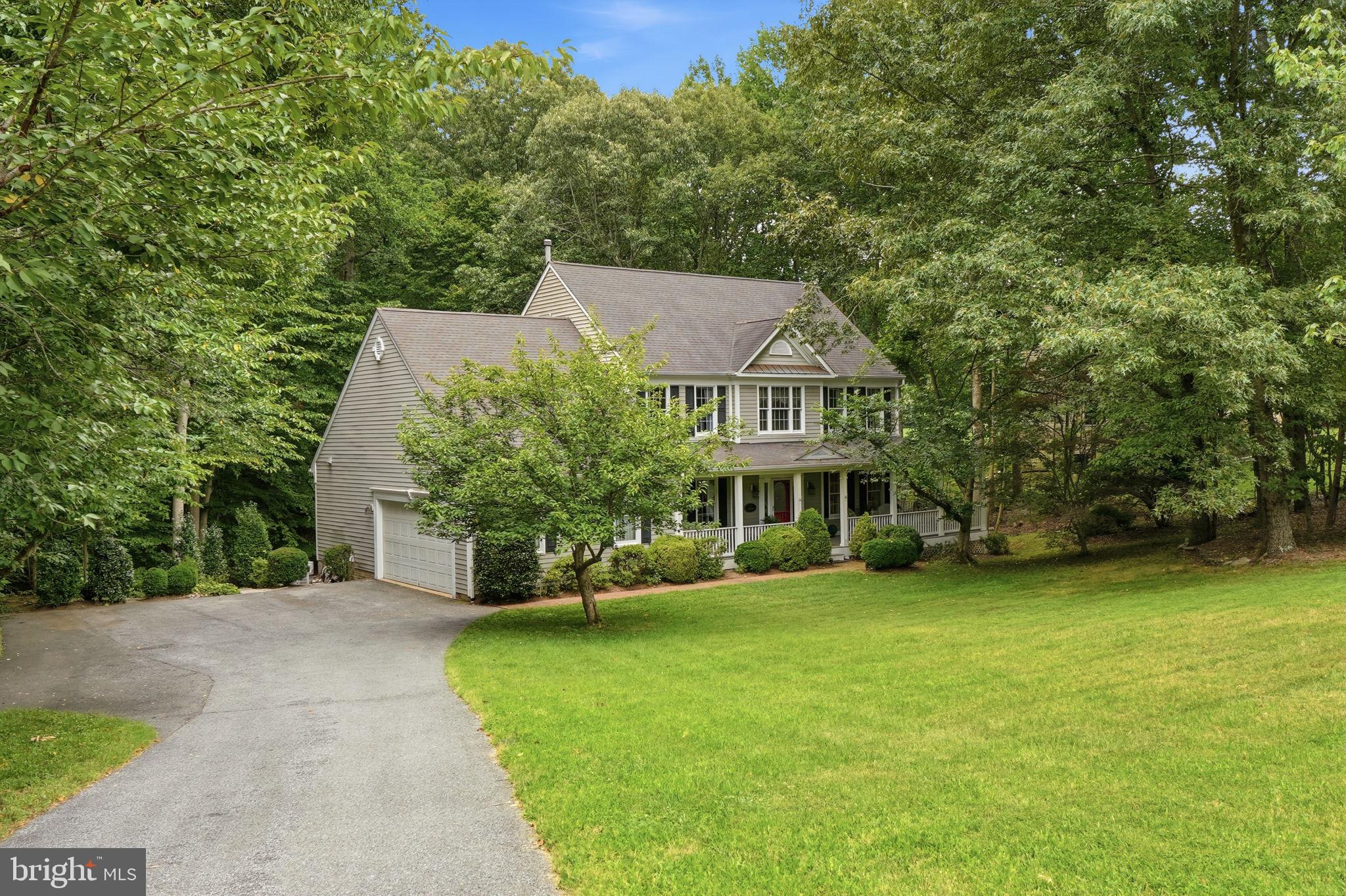 1220 FAIRFIELD ESTATES LANE