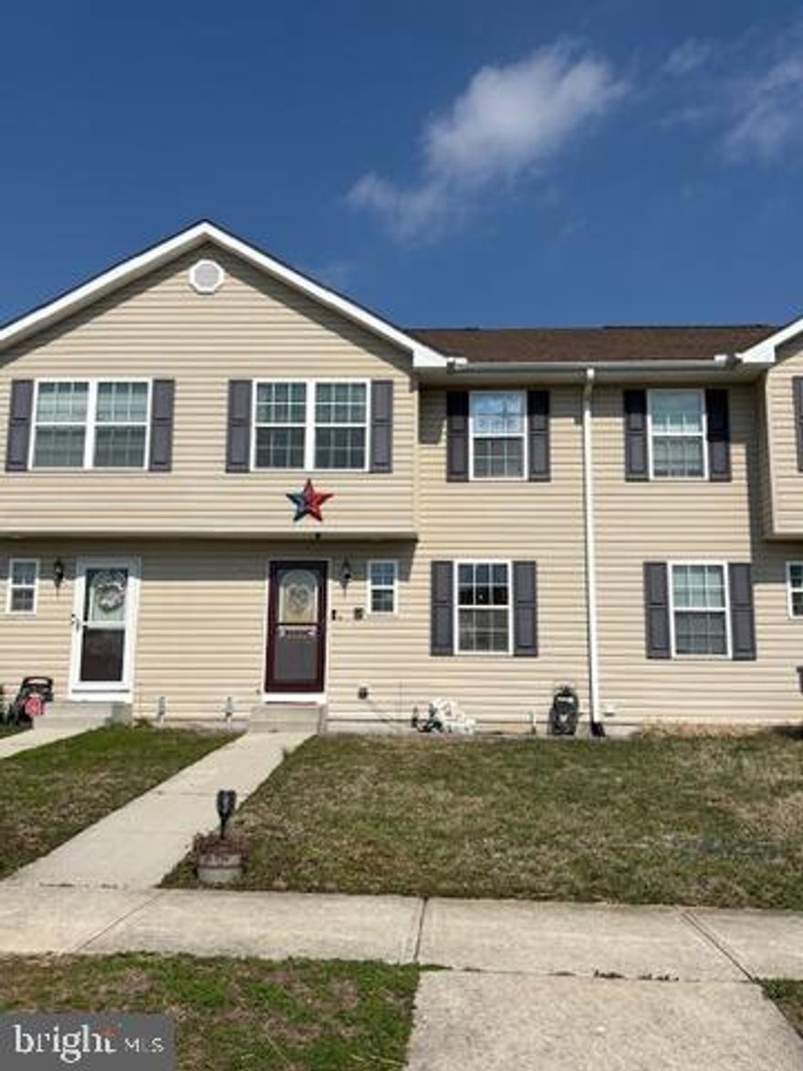 Superb townhome with upgrades galore!  Gorgeous kitchen with granite countertops, breakfast bar with pendant lighting, cherry cabinetry, and stainless steel appliances, great room w/ceiling fan, extensive hardwood floors throughout main level, owners suite with double closet, rear deck, new fence, new 3 ton HVAC with warranty, full basement with egress window (perfect to be finished!) and so much more!  Don't miss this gem!!