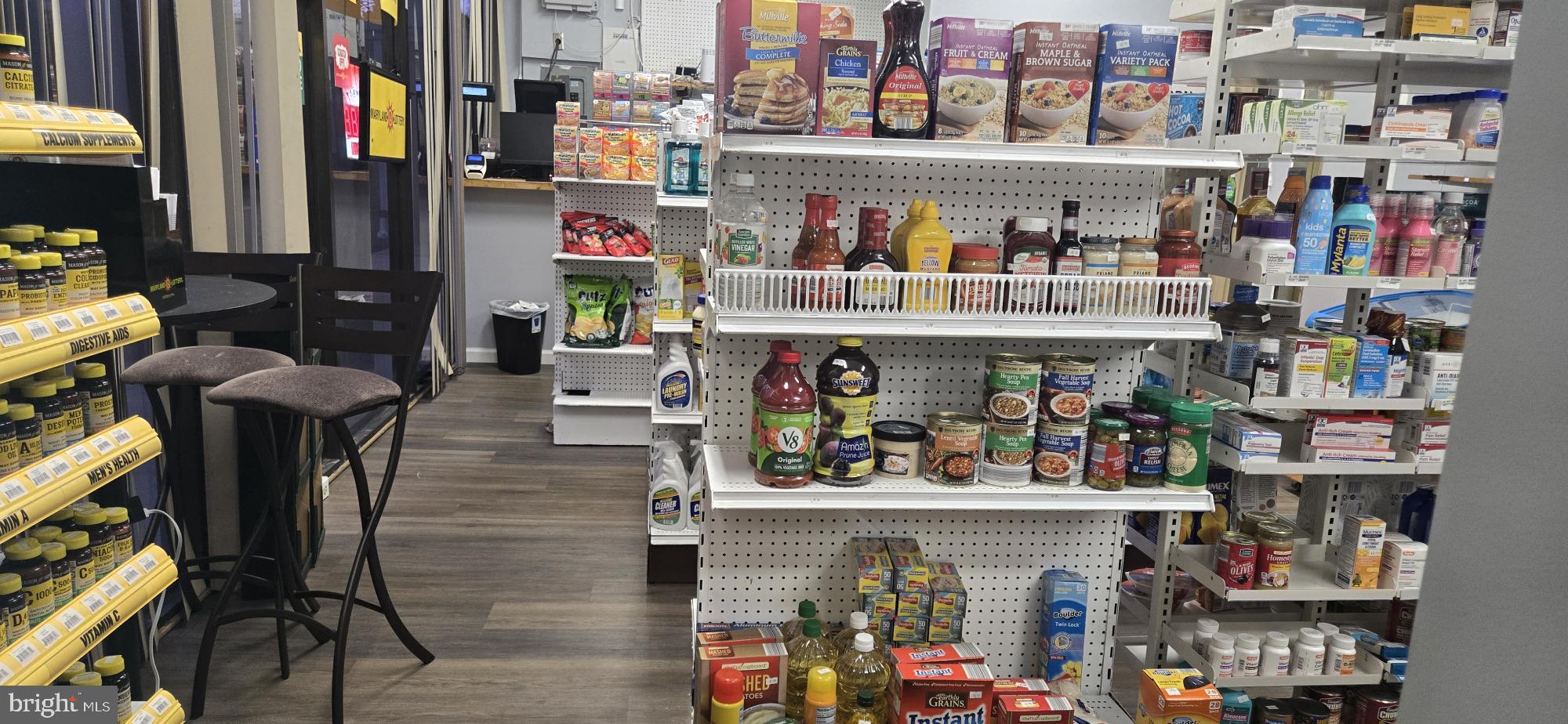 TOWERS IN WESTCHESTER PARK - Residential