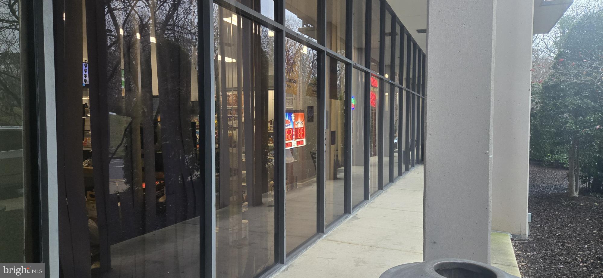 TOWERS IN WESTCHESTER PARK - Residential