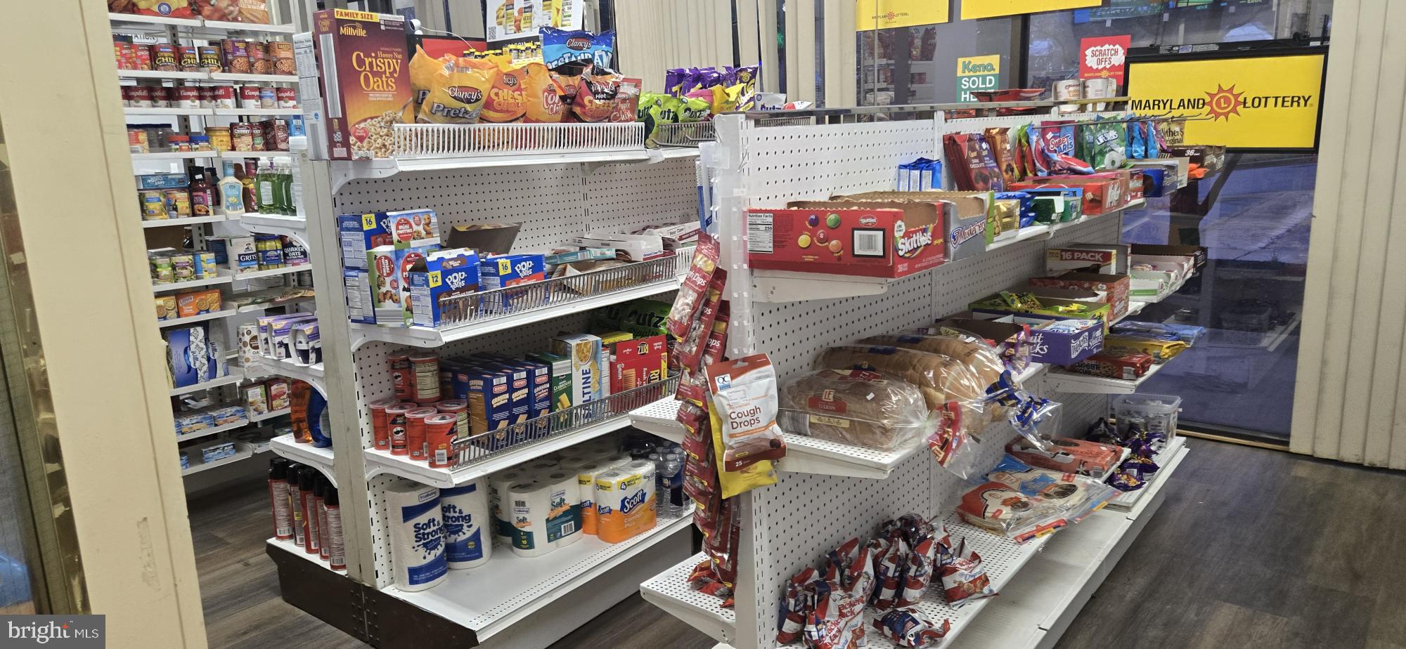 TOWERS IN WESTCHESTER PARK - Residential