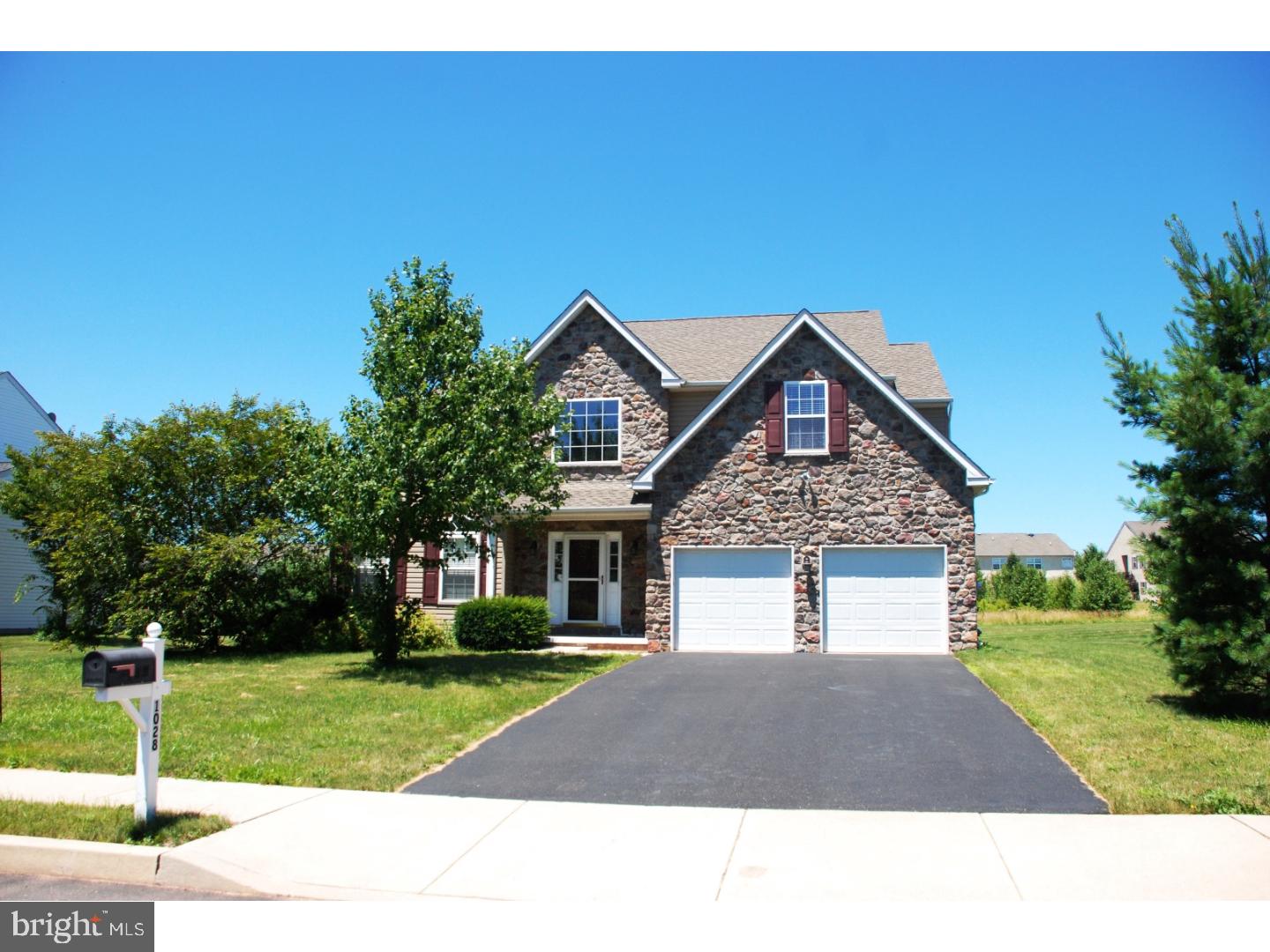 Beautiful house. Enjoy the openness, bright and airy house with all the comforts a new house can offer; extra morning room; 9 feet full size basement; many upgrades. Great location close to PA TP, 463 and shopping centers! 15 minutes to Merck West Point Site. Come and see it for yourself! Wonderful North Penn School District.