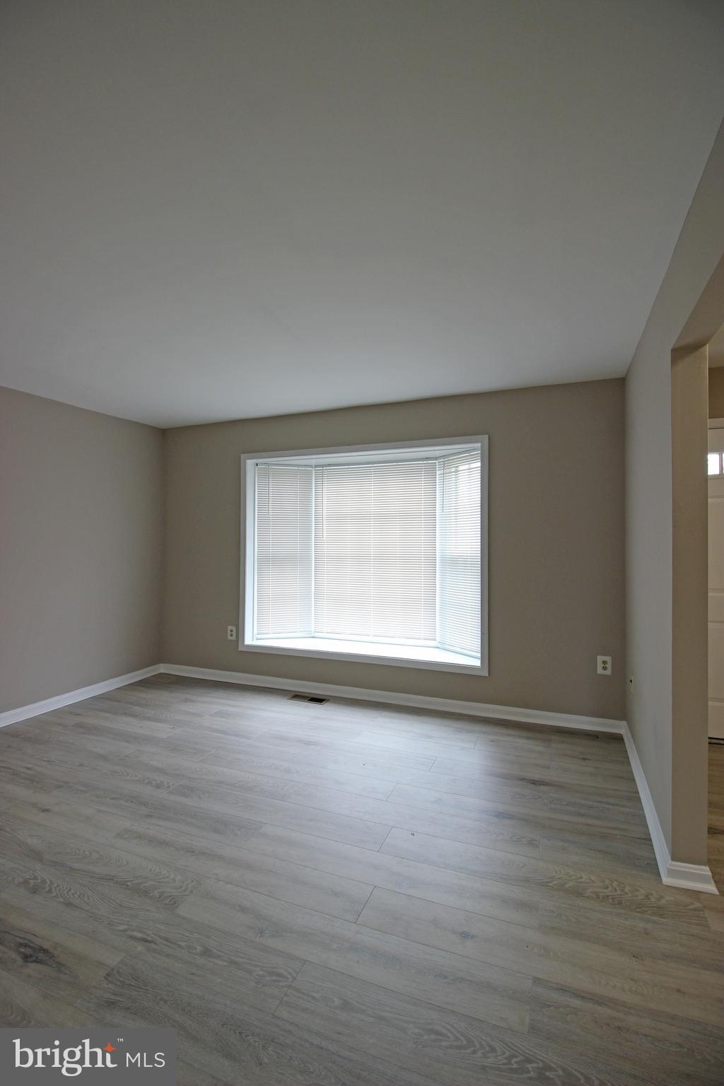 8022 NORTHUMBERLAND ROAD