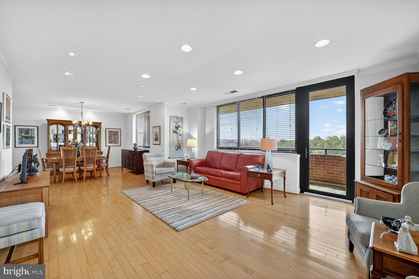 4550 N PARK AVENUE 1005