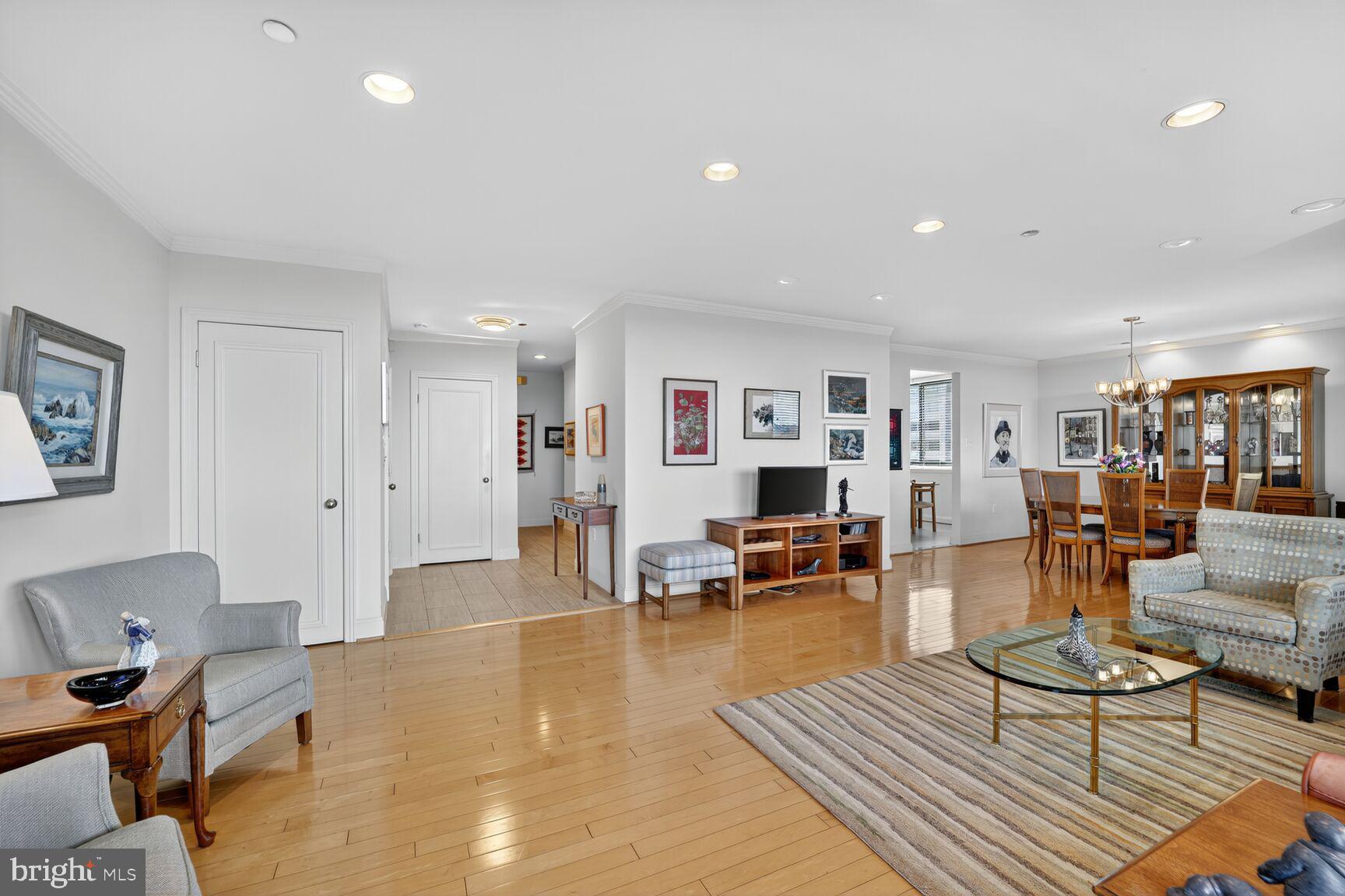 4550 N PARK AVENUE 1005