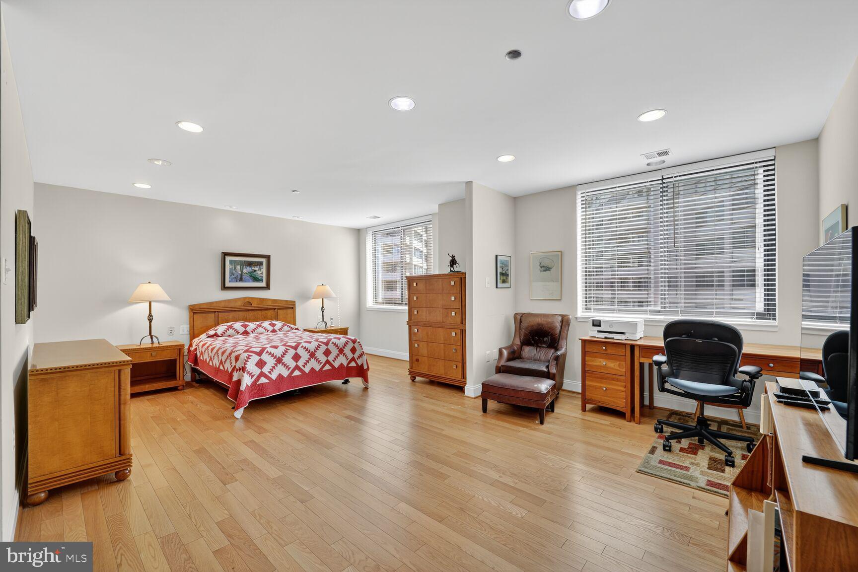 FRIENDSHIP HEIGHTS - Residential