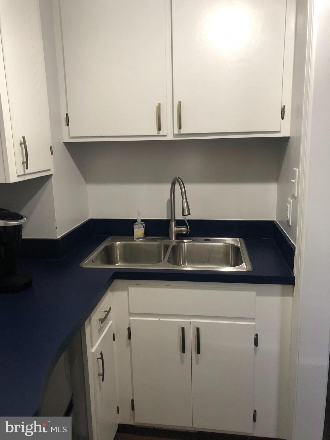 HISTORIC DOWNTOWN WINCHESTER - Residential Lease